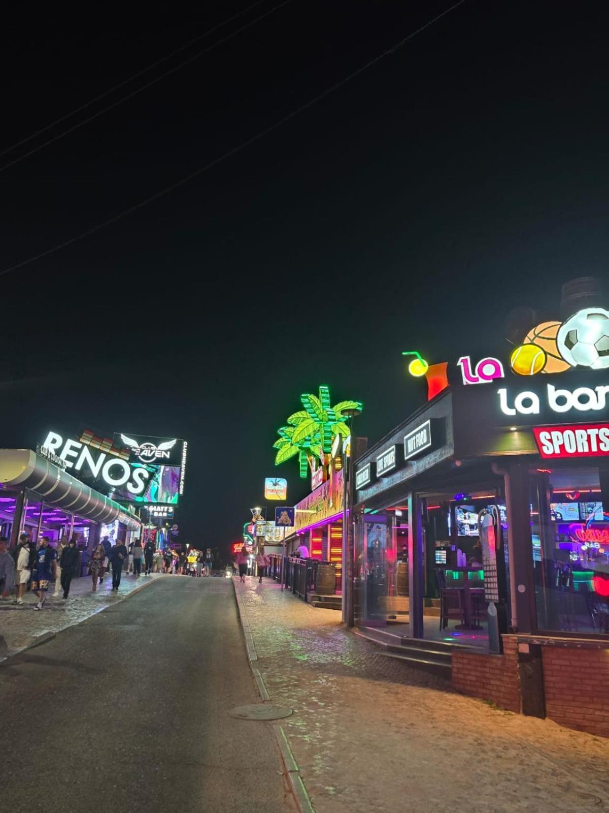 Studio Rua Dos Bares Em Albufeira Exterior foto
